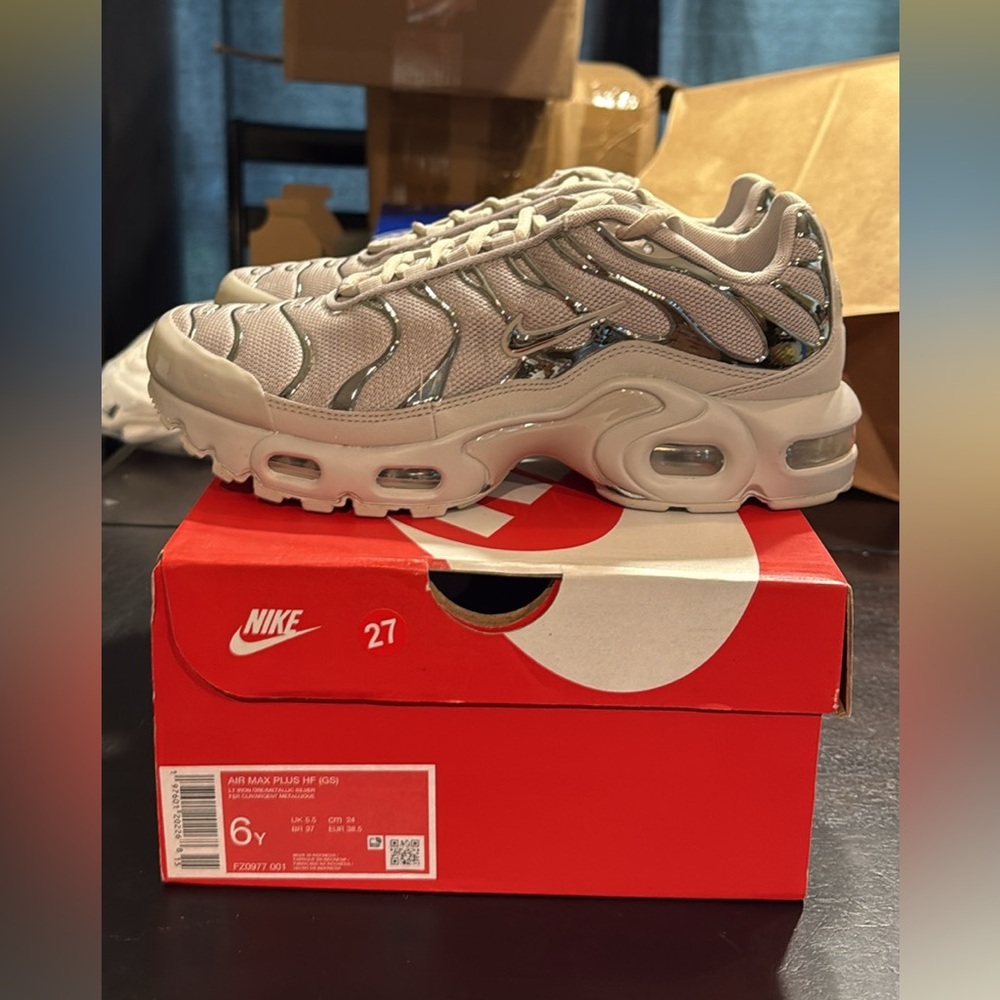 Brand new Air Max Plus HF Iron Silver Grey (GS) size 6y/7.5 women